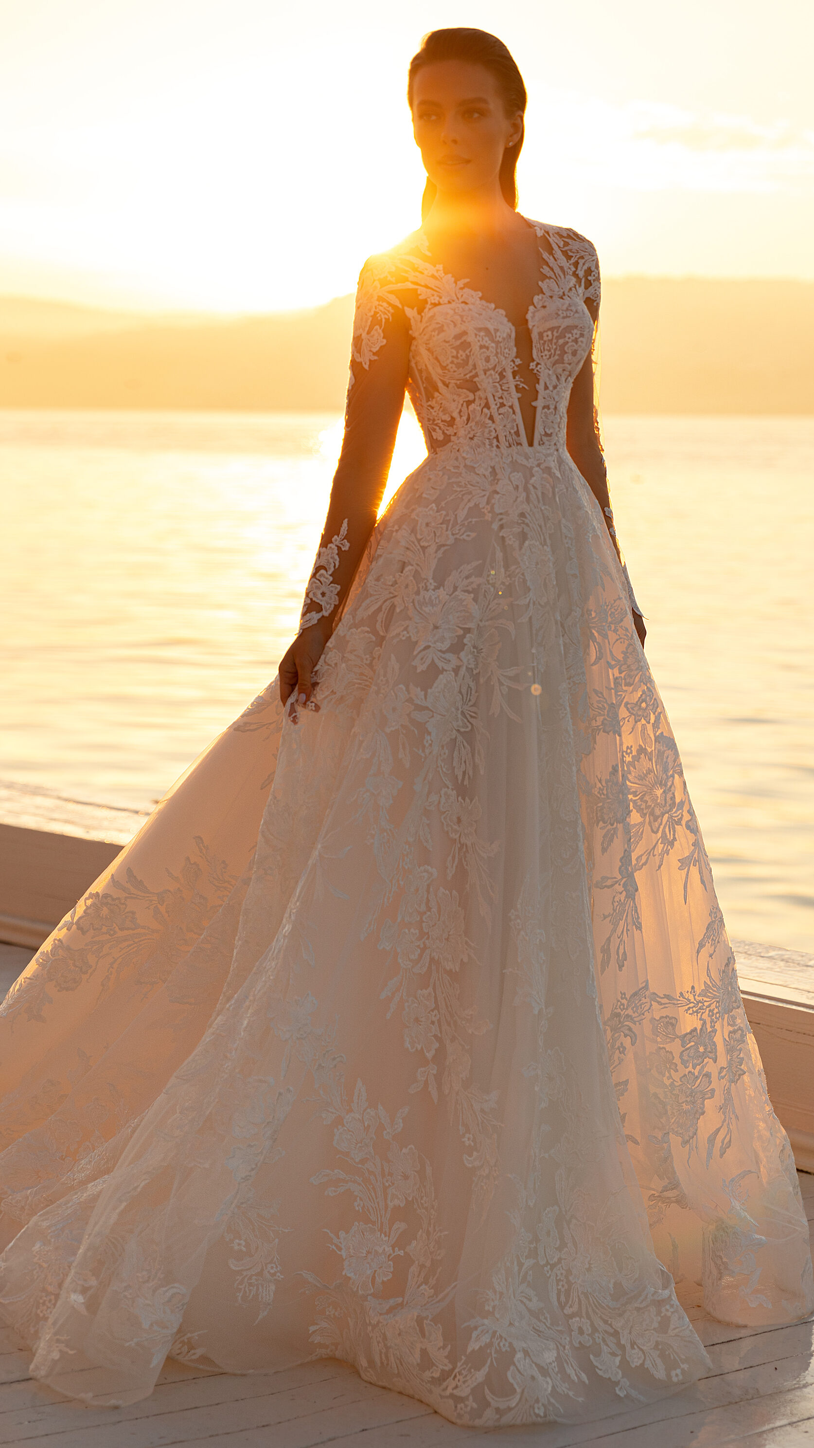 Daria Karlozi Wedding Dresses 2022 - Naia