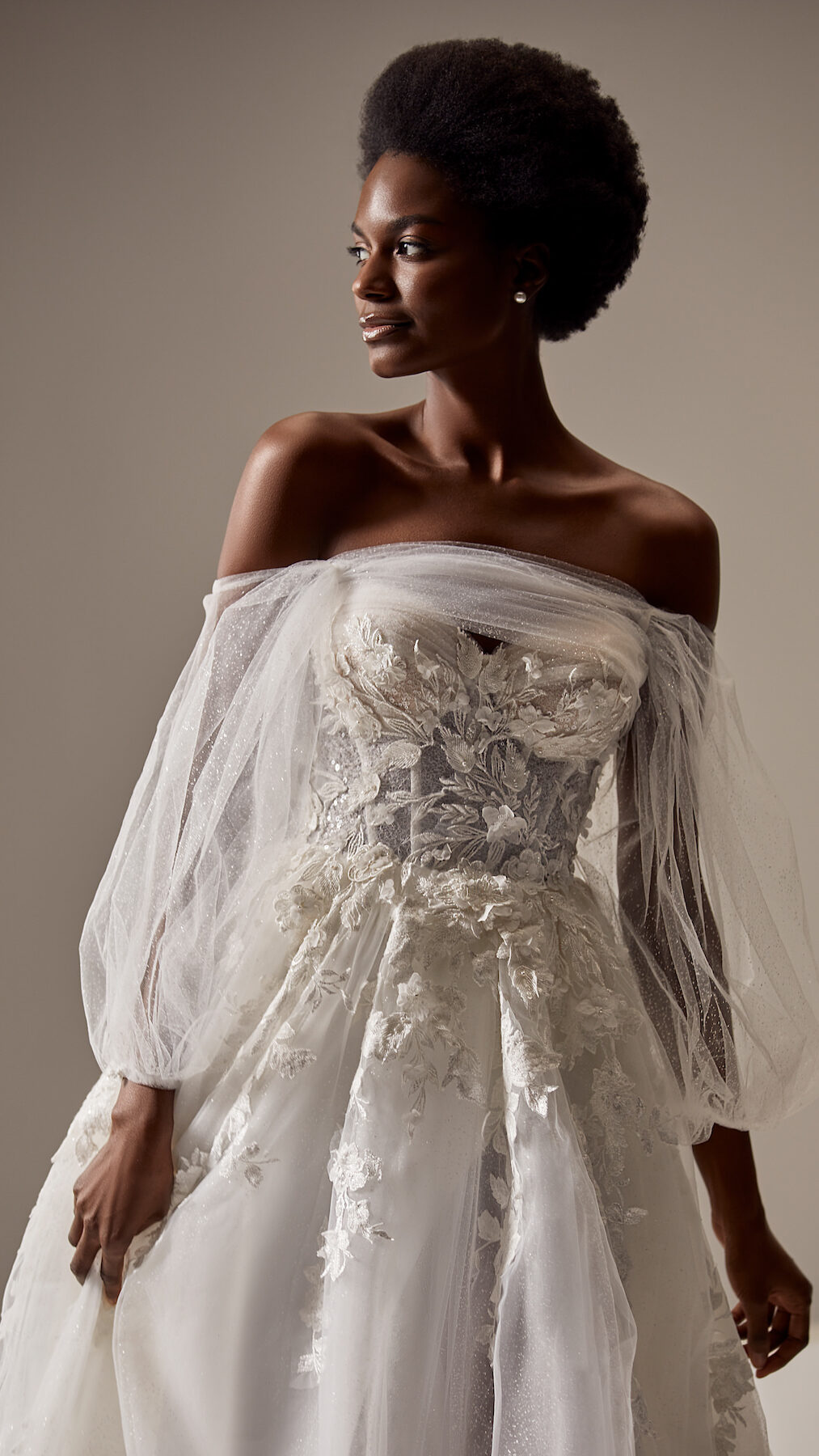 Long Sleeve Wedding Dress by Milla Nova - Vlada white lace