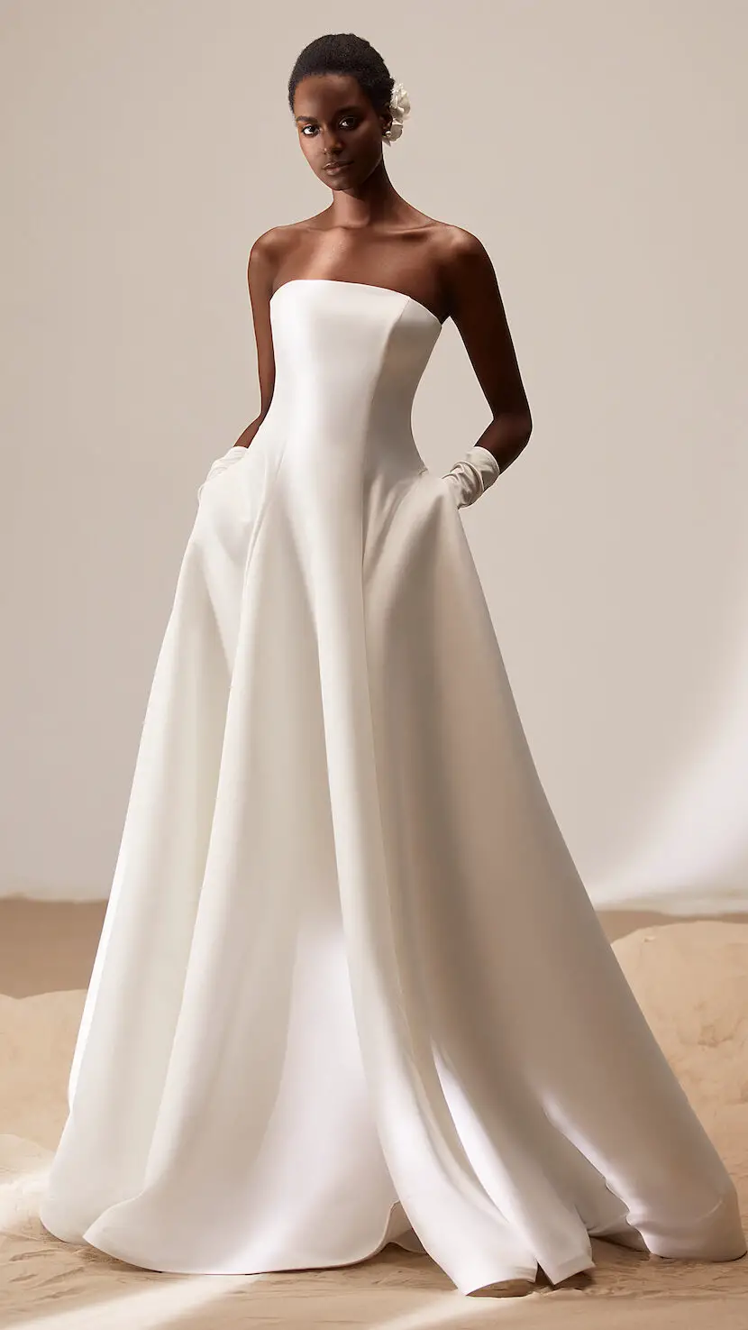 Simple Elegant Wedding Dress by Milla Nova - Simonelle white lace