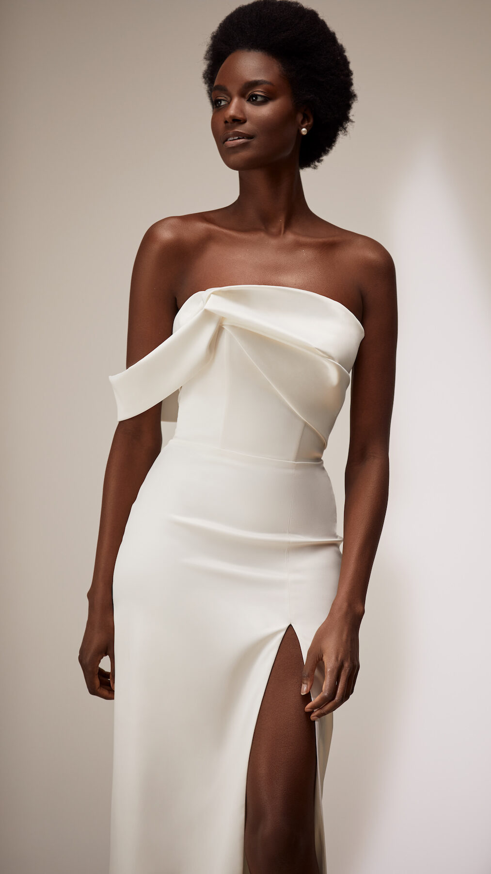 Simple Wedding Dress by Milla Nova - Yana white lace