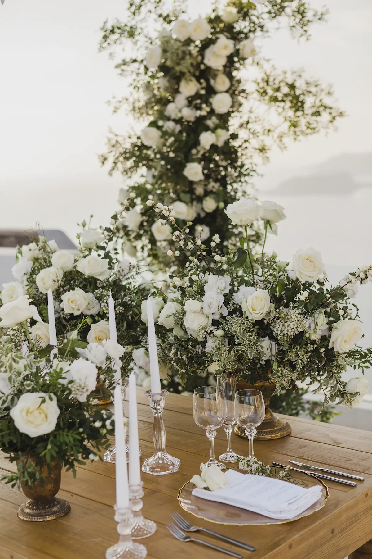 Greenery and white wedding centerpiece - Eva Rendl Photography