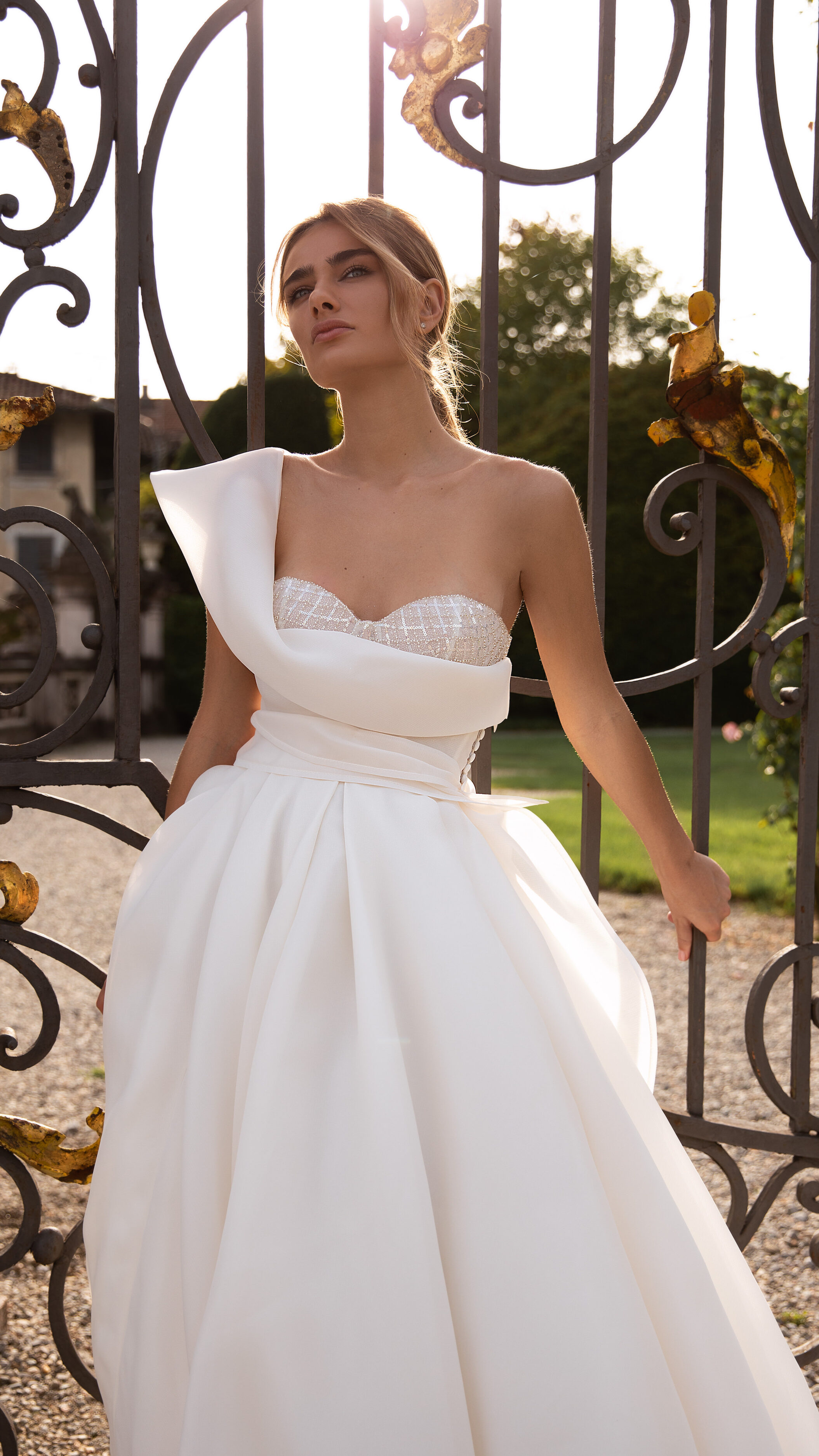 2023 Wedding Dress Trends - Assymetrical Neckline - Pollardi - Distinction