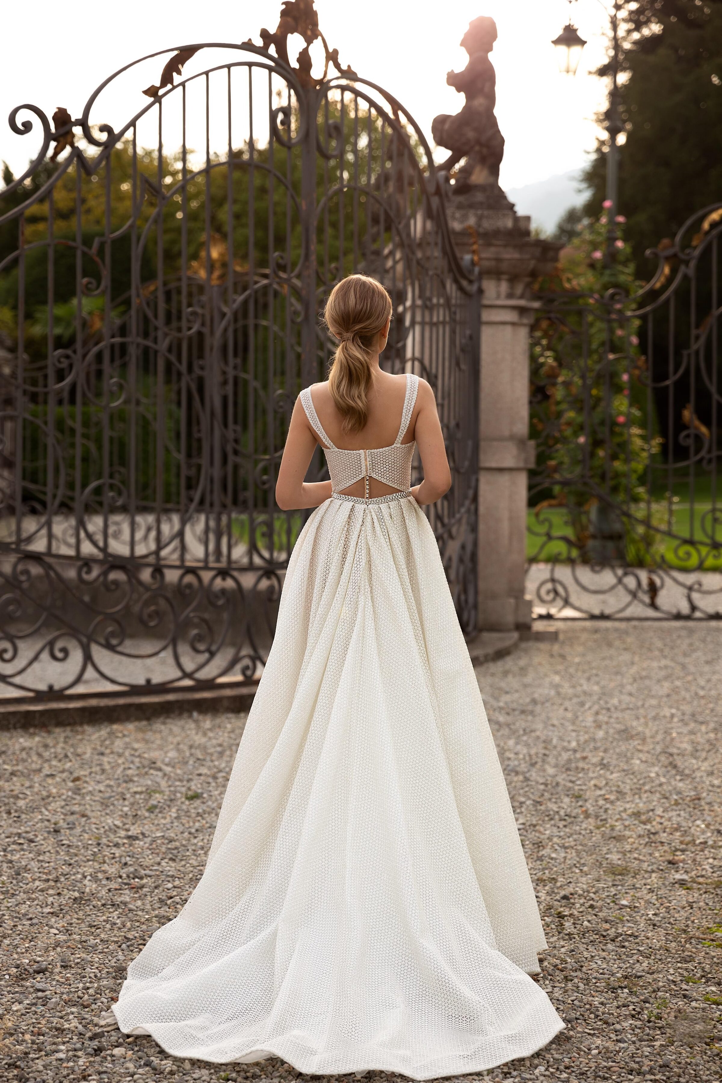 2023 Wedding Dress Trends - Cutouts - Pollardi - Perfection
