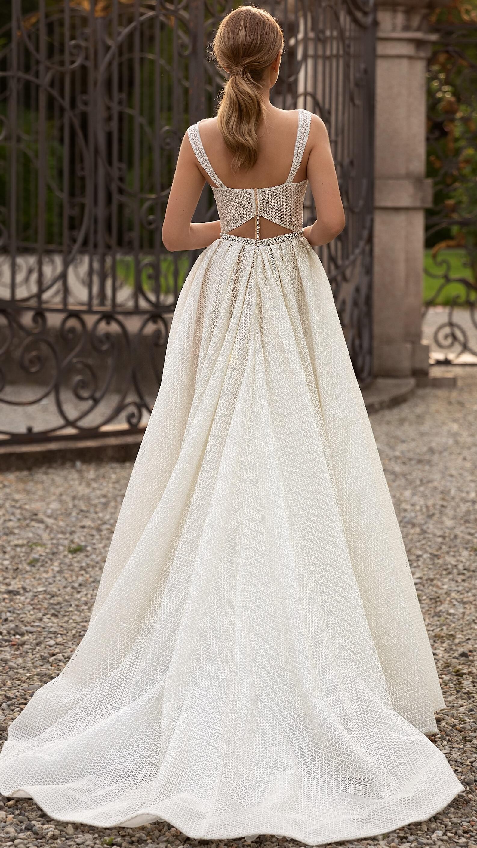 2023 Wedding Dress Trends - Cutouts - Pollardi - Perfection