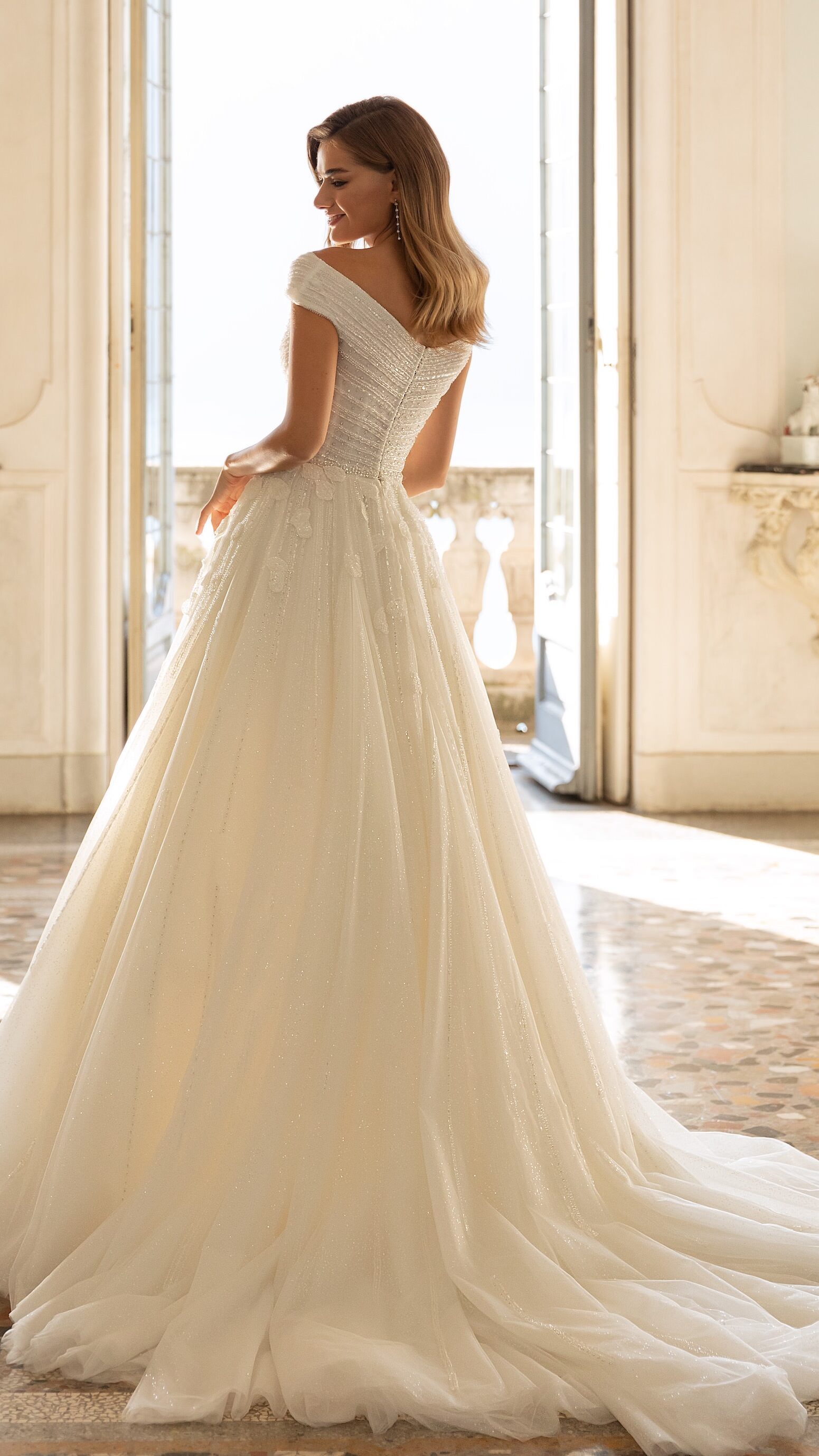 Elegant princess a-line wedding dress - 3278.00.17 Carmina