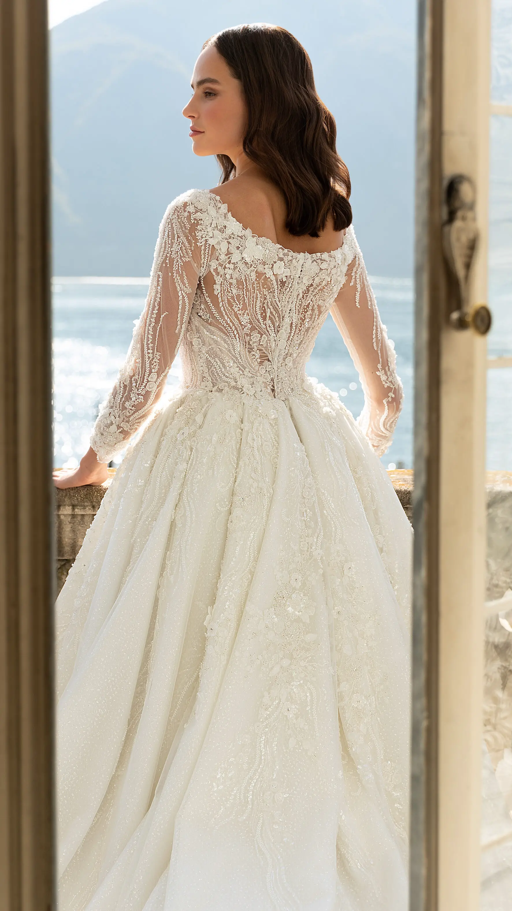 Long sleeves elegant ball gown wedding dress - Crosetta