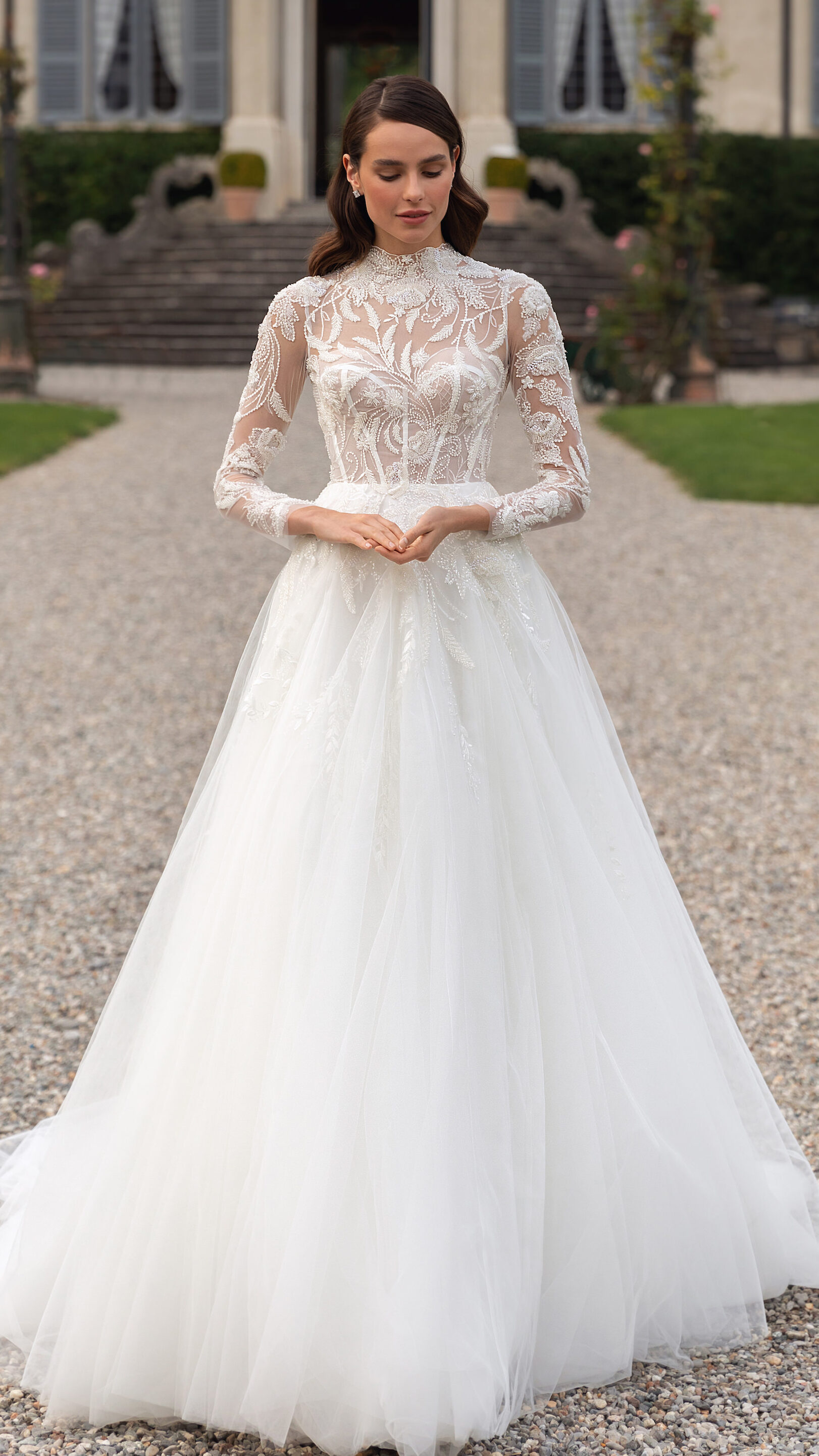 Long sleeves princess wedding dress with high neck - Pollardi 2023 -Pasquelina