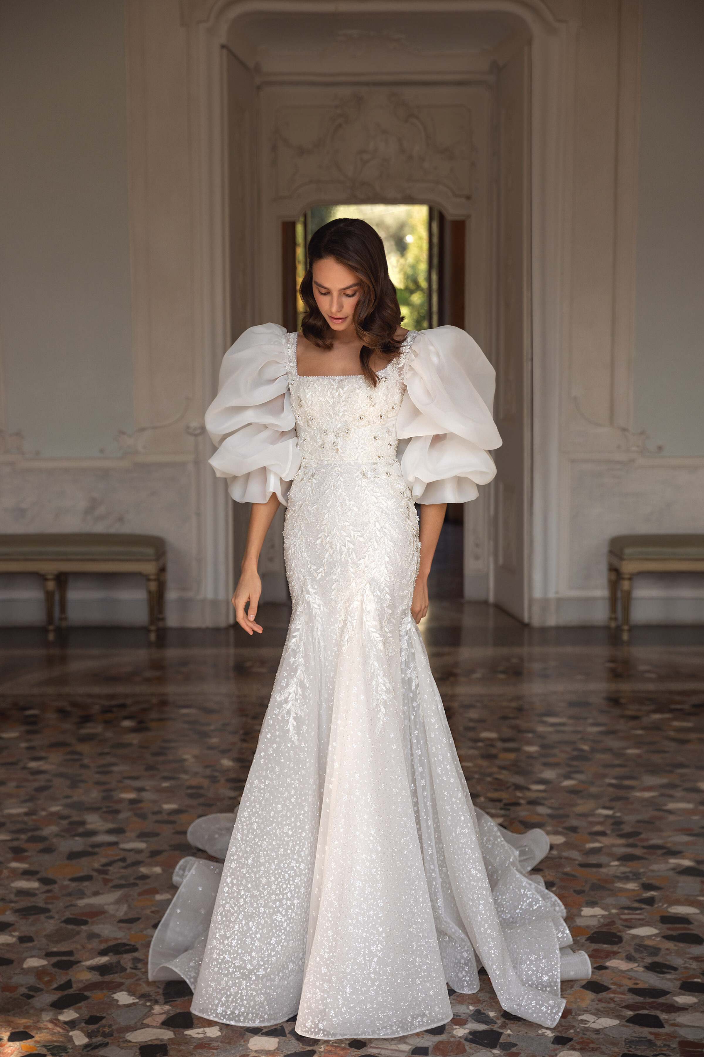 Modern elegant wedding dress with long sleeves - Pollardi 2023 - Brigida