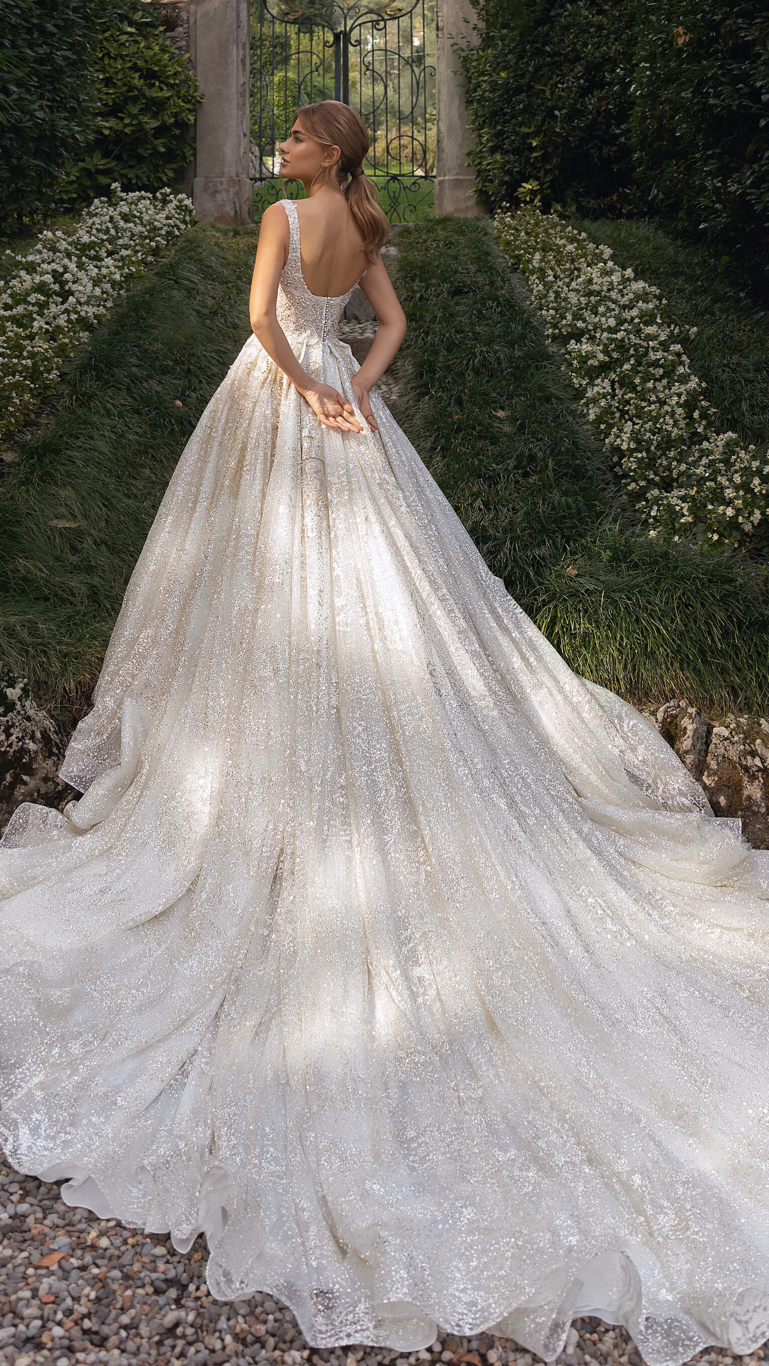 Open back elegant ball gown wedding dress - Allegra
