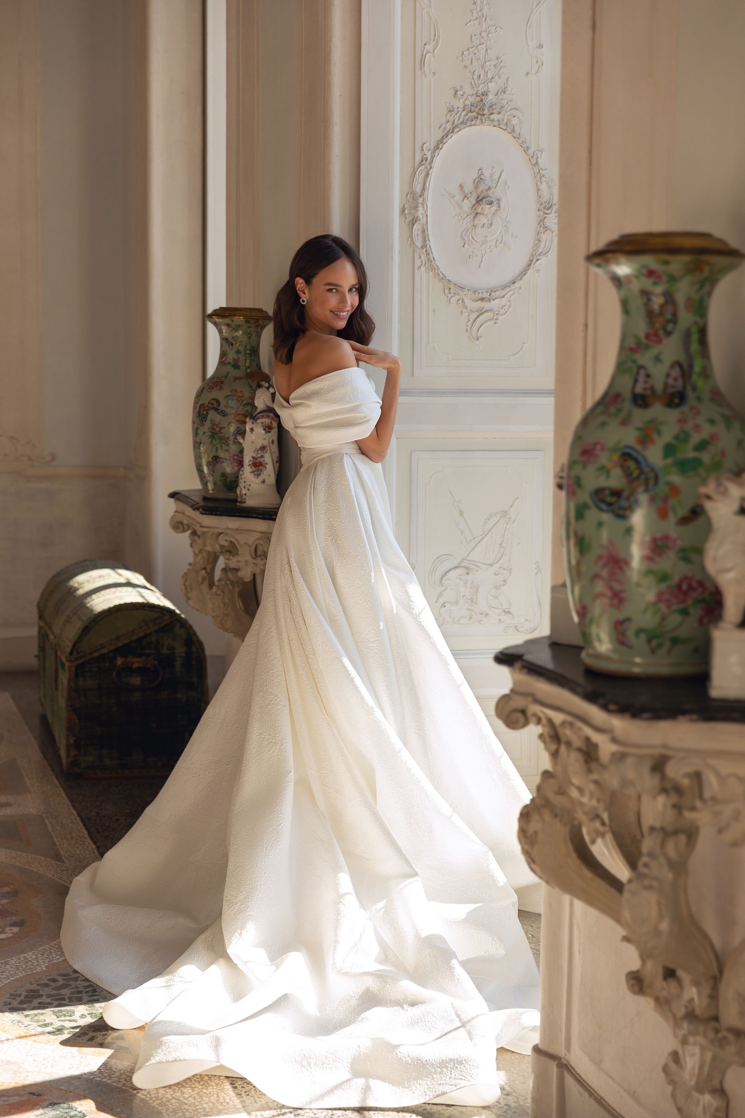 Simple princess wedding dress for the modern bride - Pollardi 2023 - Bettina