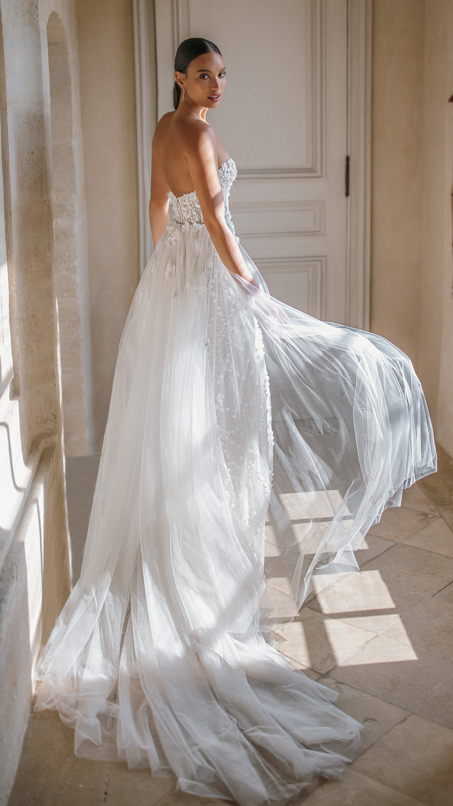 WONÁ Concept Wedding Dresses - Jazz