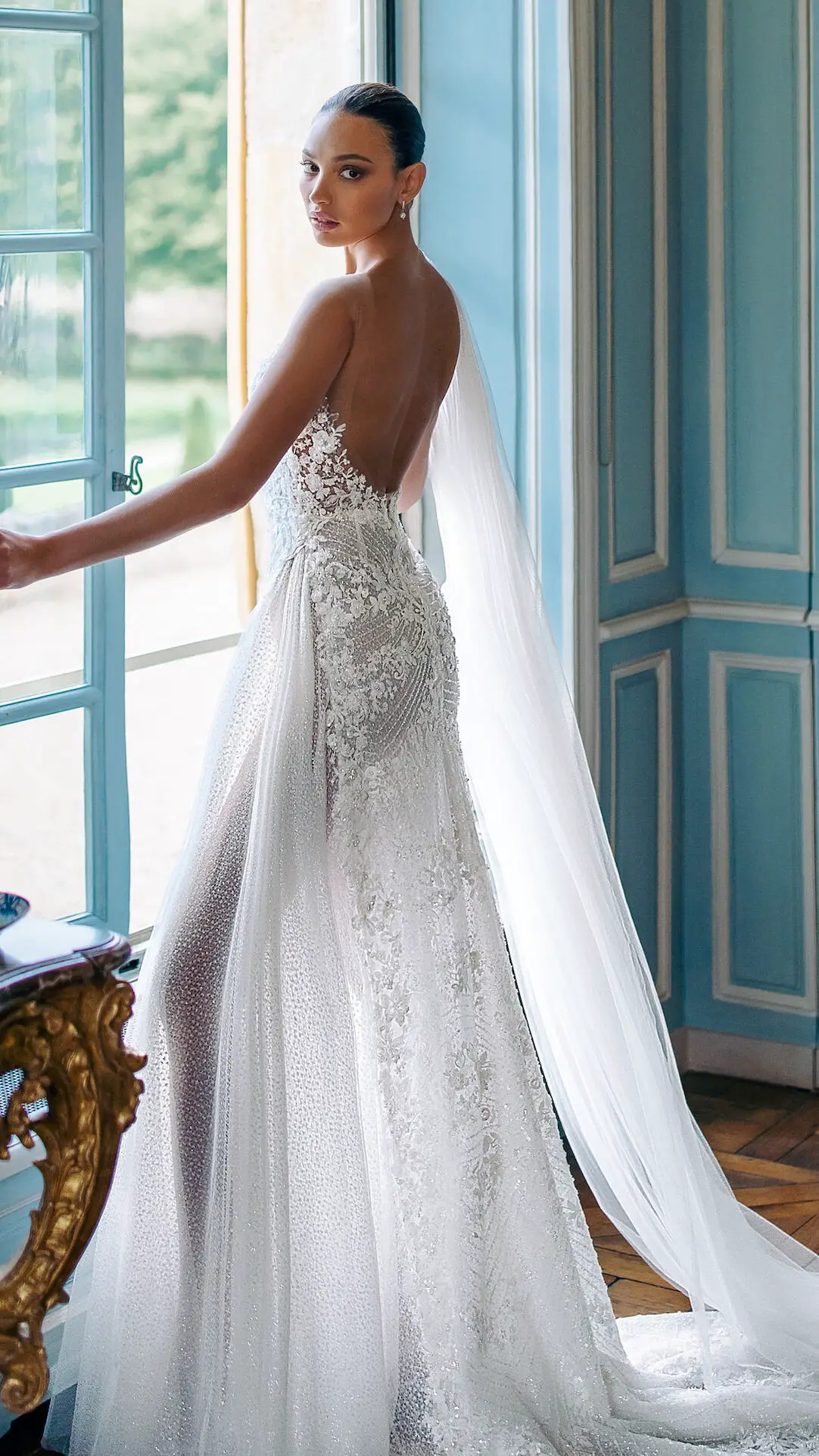 WONÁ Concept Wedding Dresses - Voyage