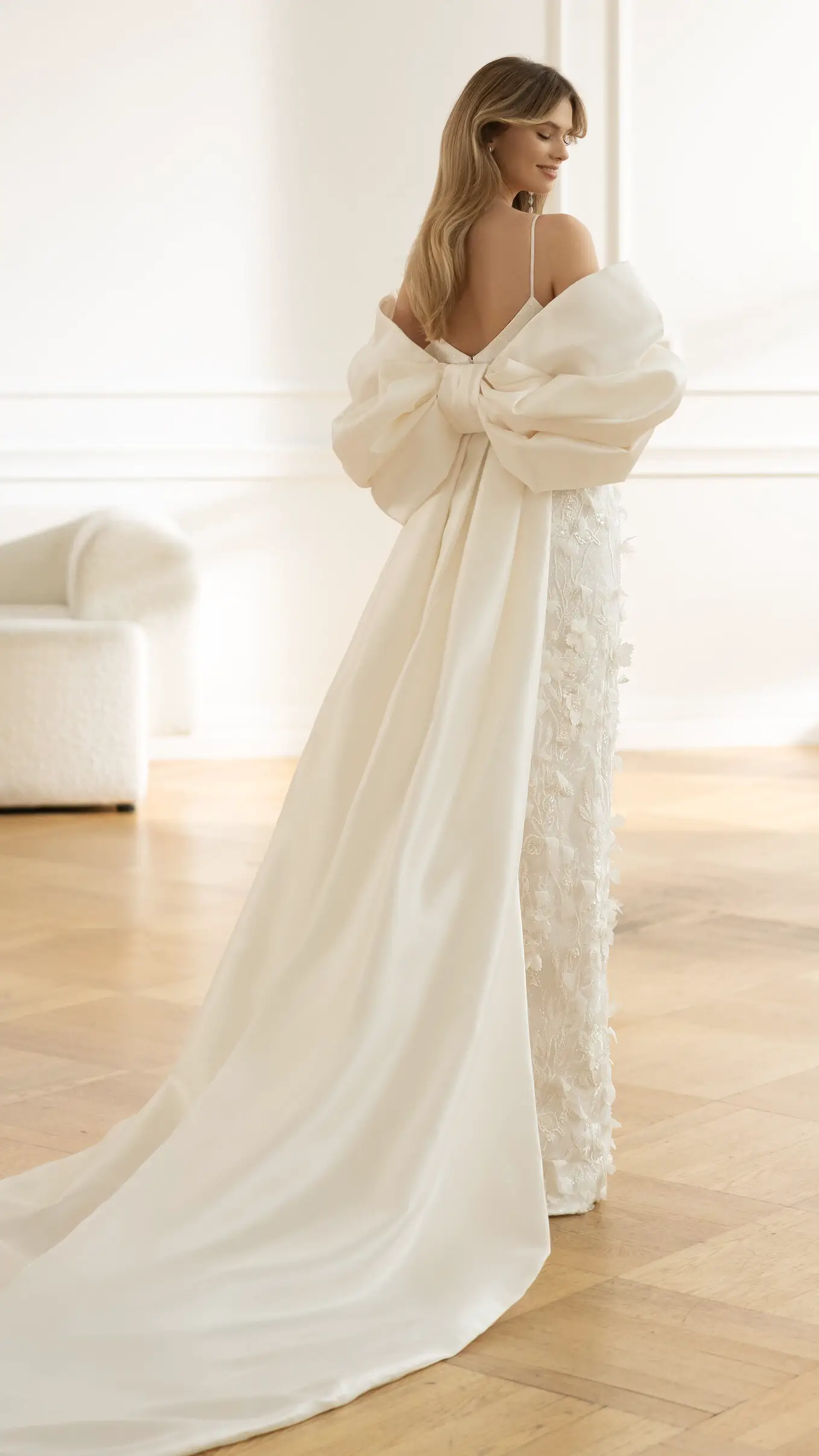 Eva Lendel Wedding Dresses 2023 - Genevieve 